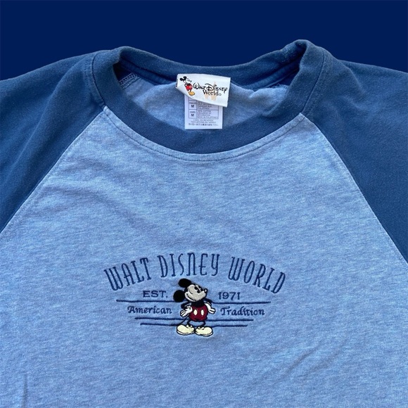 SOLD Vintage Walt Disney World Short Sleeve Tee (American Tradition) Size M - Picture 1 of 7
